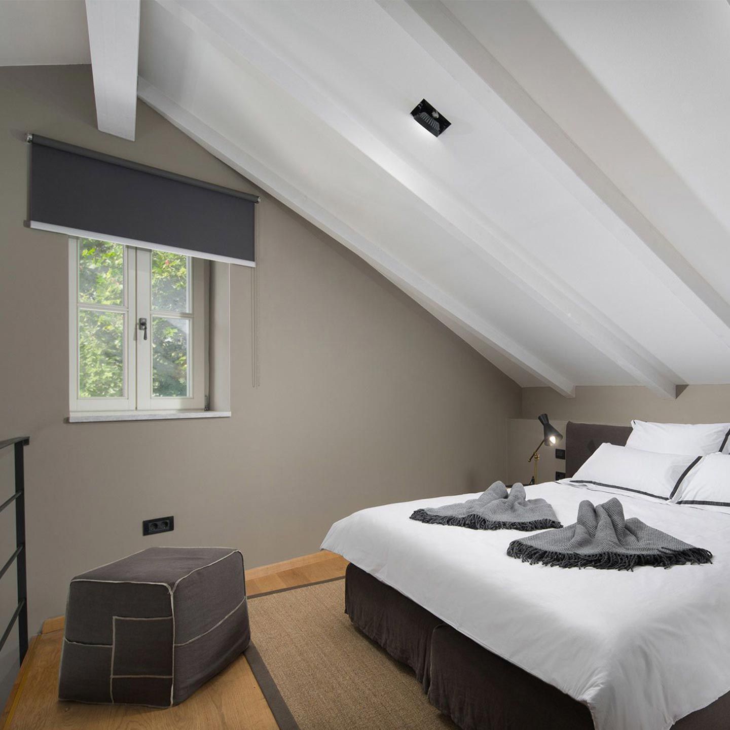 Beautiful deluxe mezzanine room with view